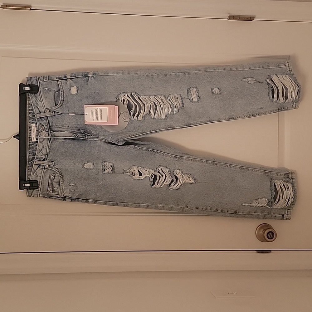 Avec Les Filles Women's Ripped High Waisted Mom Jeans Size 27 Style #80558, NWT!